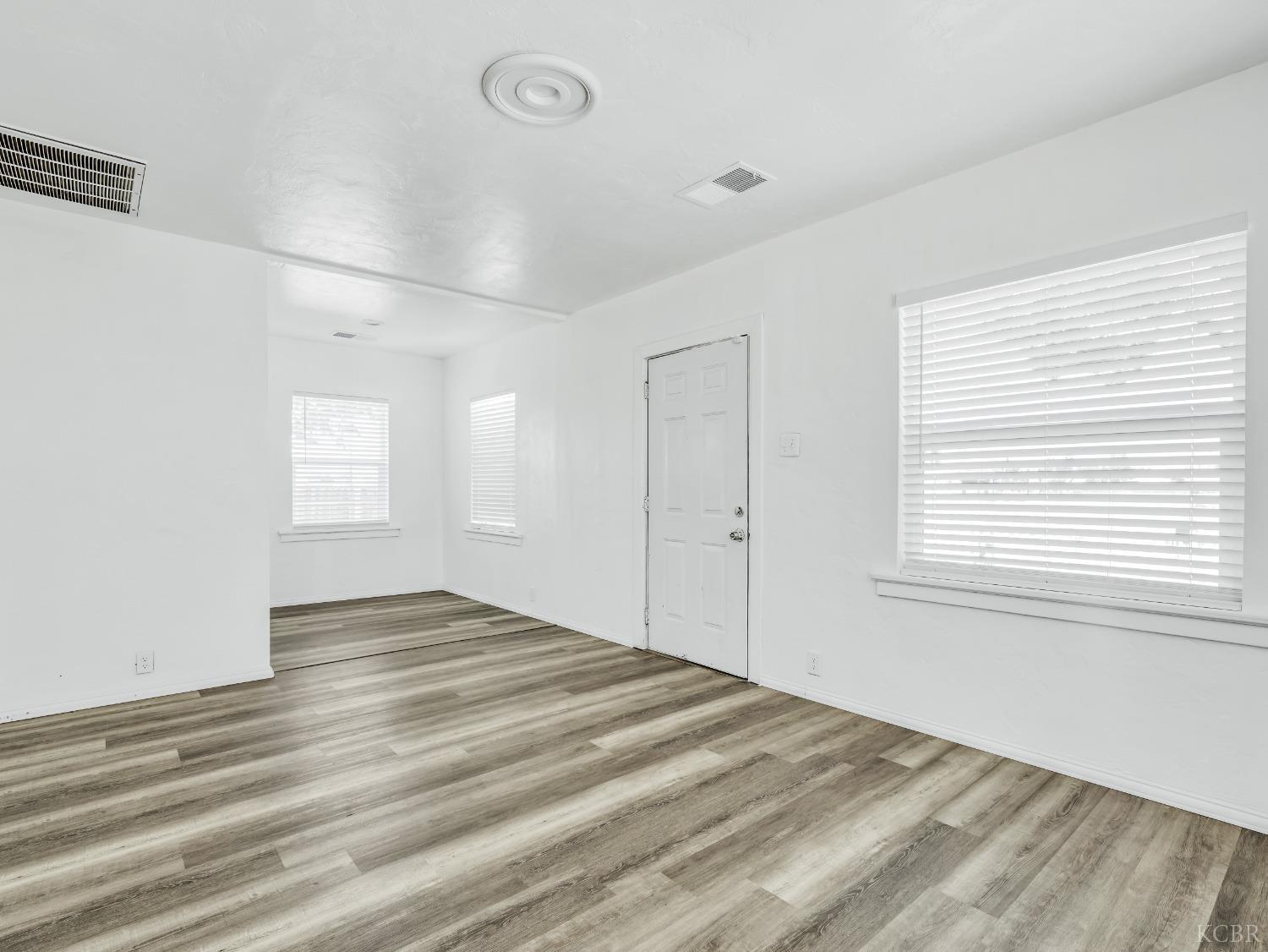 11005 S 10th Ave, Hanford, CA 93230