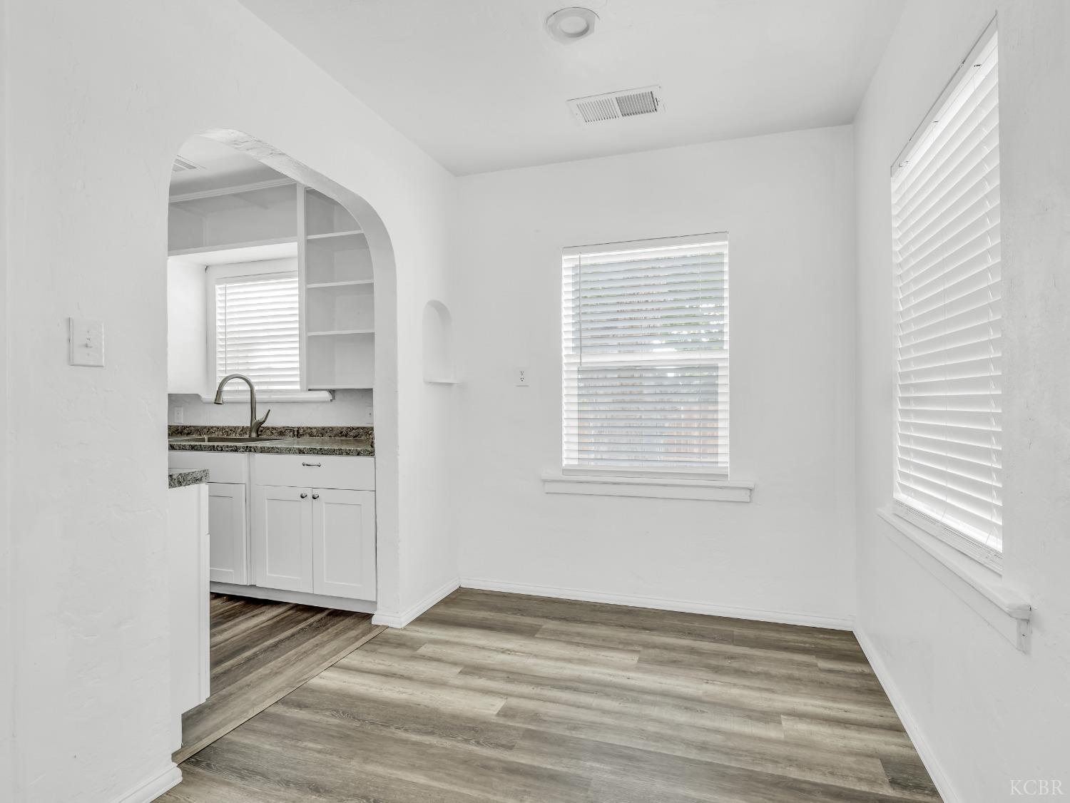 11005 S 10th Ave, Hanford, CA 93230