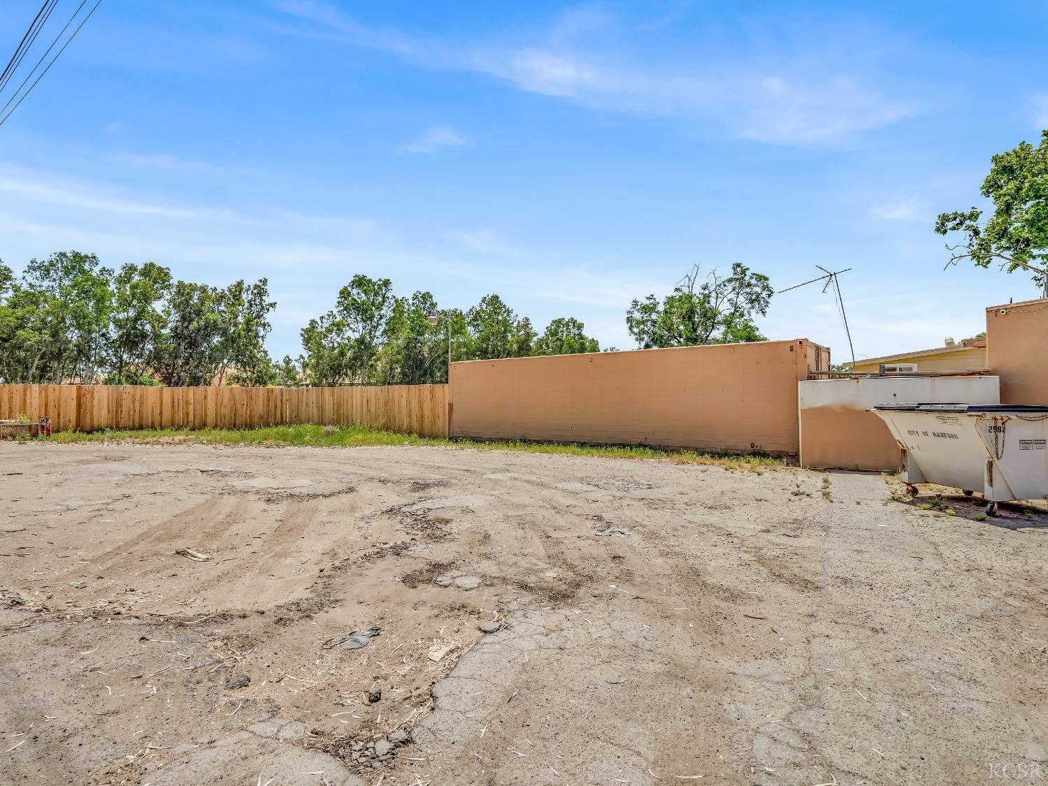 11005 S 10th Ave, Hanford, CA 93230