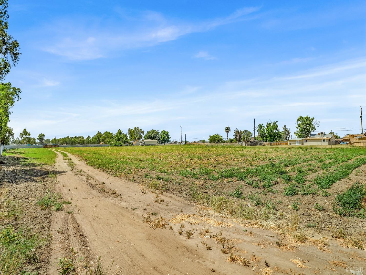 11005 S 10th Ave, Hanford, CA 93230