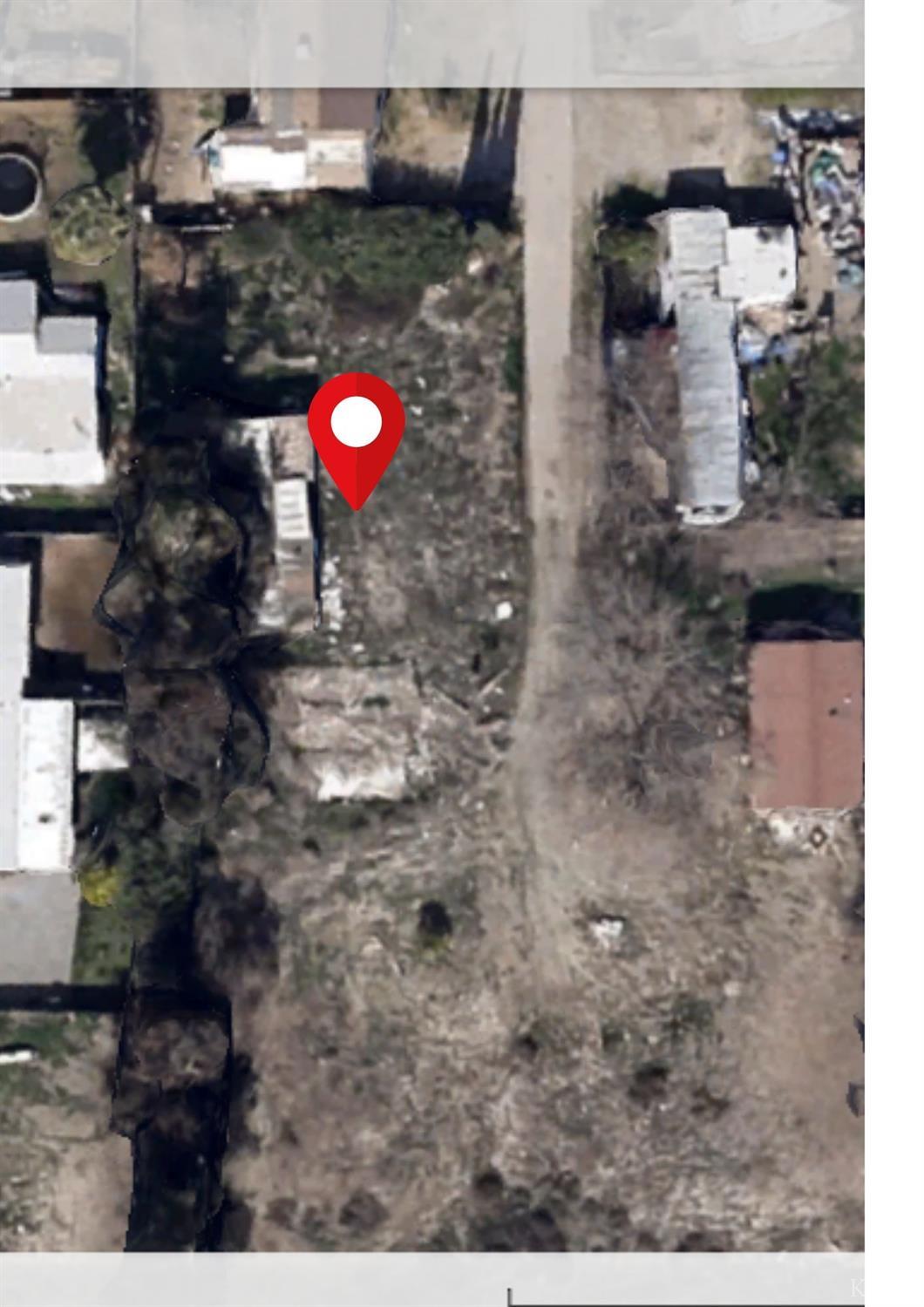 152 Walnut St, Hanford, CA 93230