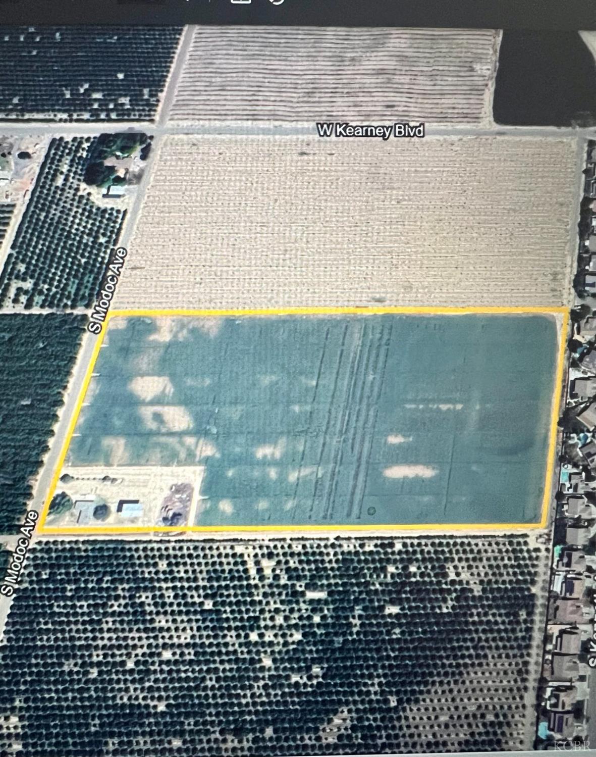 16477 W Kearney Blvd, Kerman, CA 93630