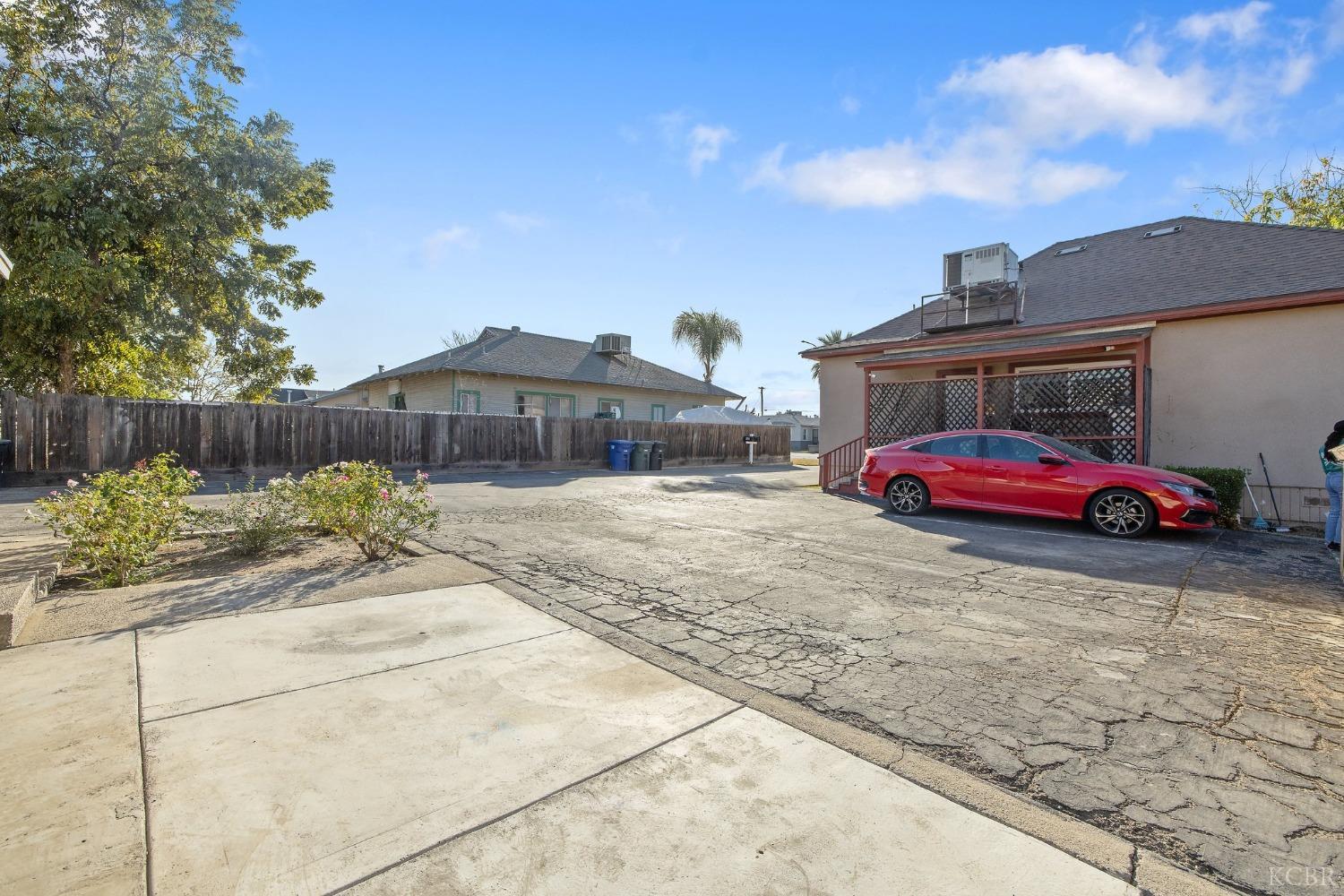 86 N Lemoore Ave, Lemoore, CA 93245