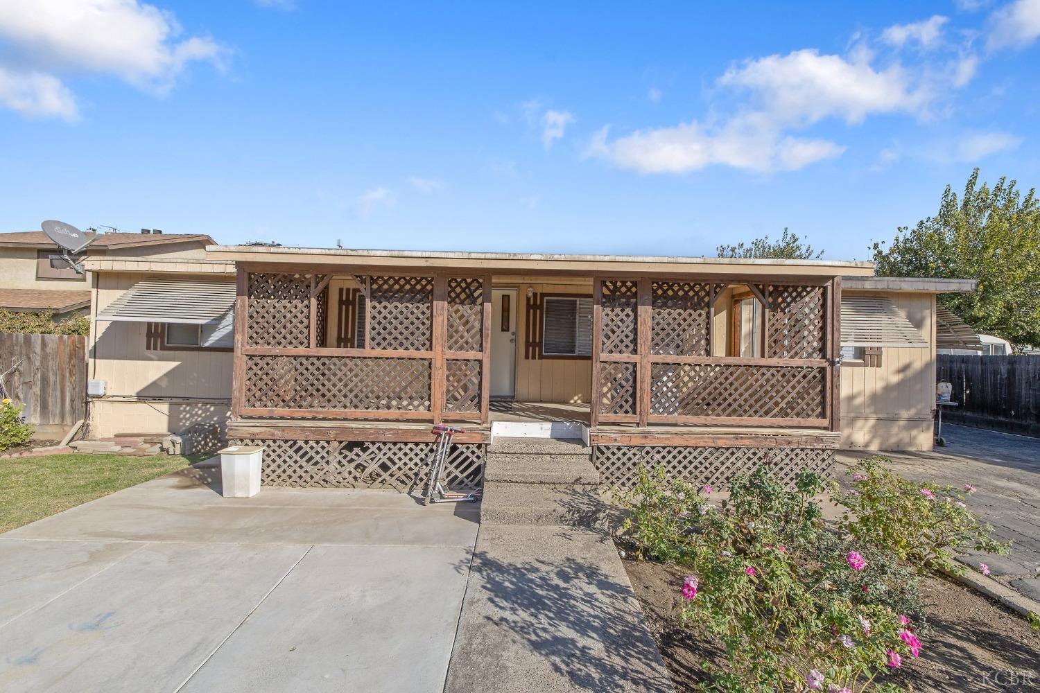 86 N Lemoore Ave, Lemoore, CA 93245