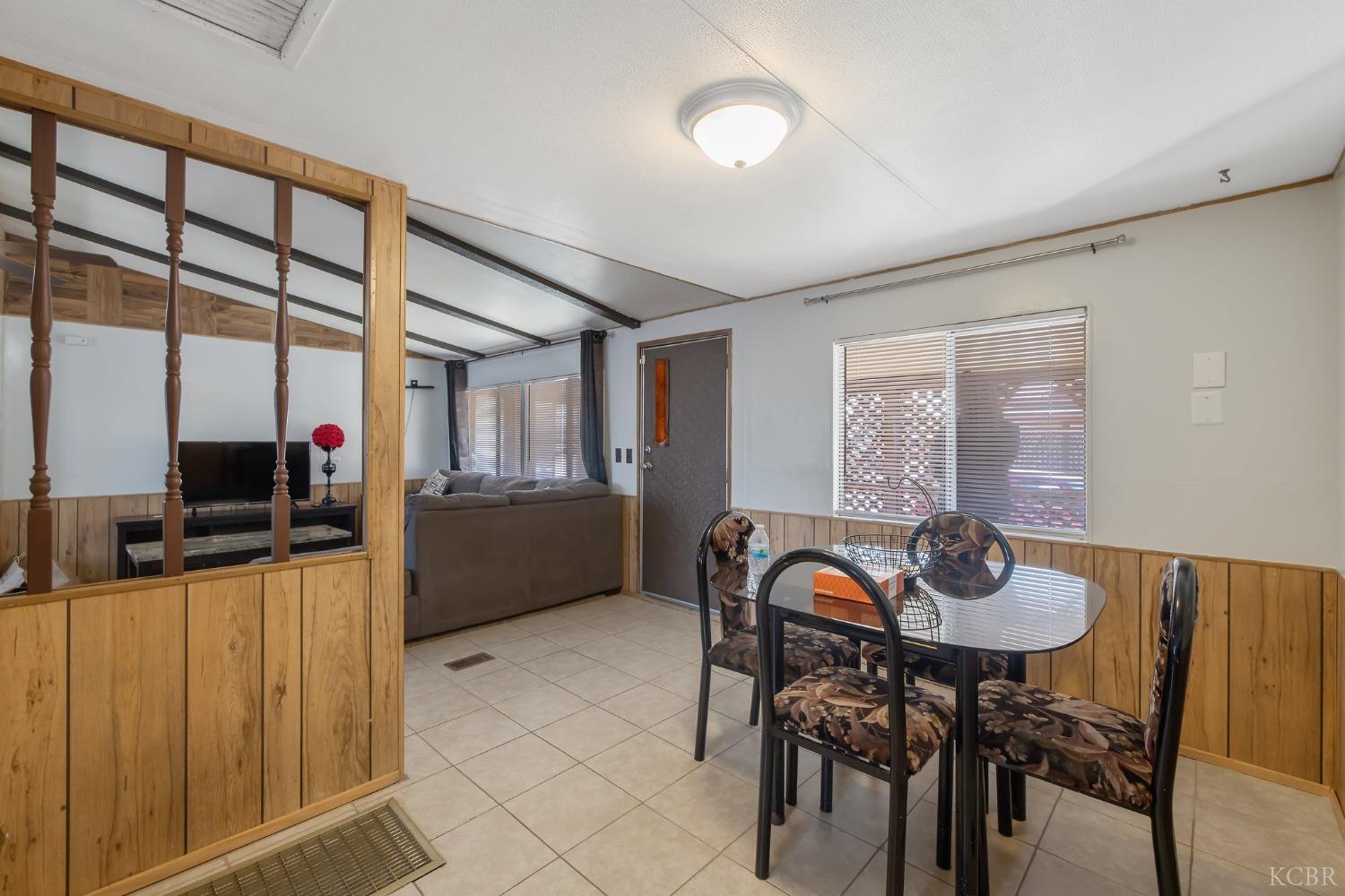 86 N Lemoore Ave, Lemoore, CA 93245