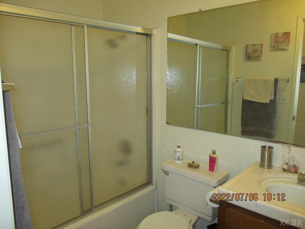 660 S 19th Ave, Lemoore, CA 93245