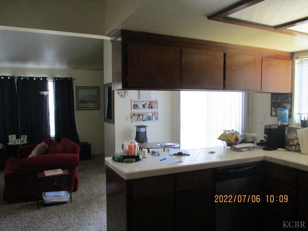 660 S 19th Ave, Lemoore, CA 93245