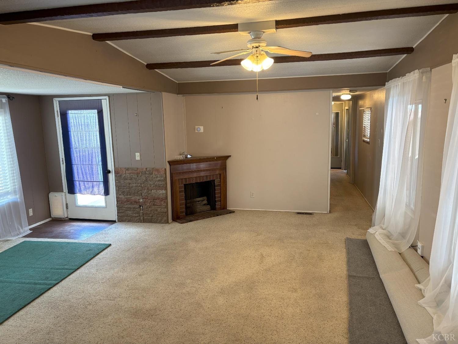 1255 Space 14 W Grangeville Blvd, Hanford, CA 93230