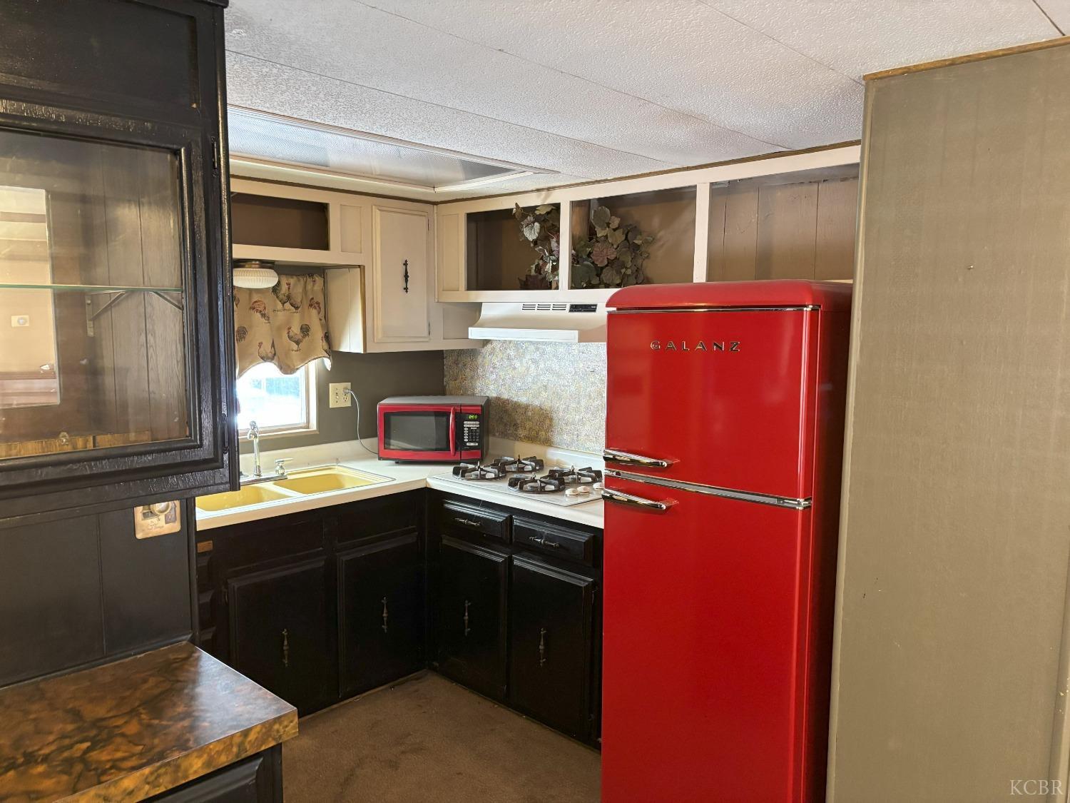 1255 Space 14 W Grangeville Blvd, Hanford, CA 93230