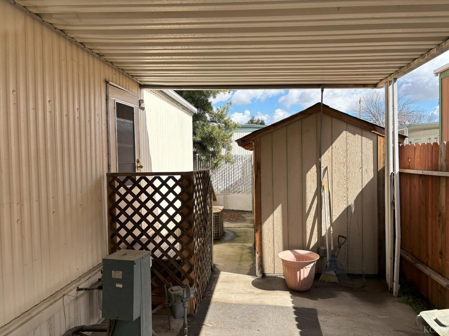 1255 Space 14 W Grangeville Blvd, Hanford, CA 93230