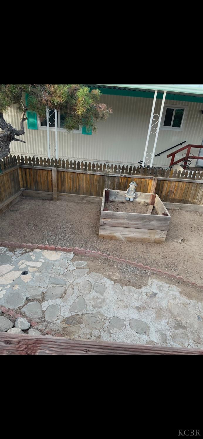 1255 Space 14 W Grangeville Blvd, Hanford, CA 93230