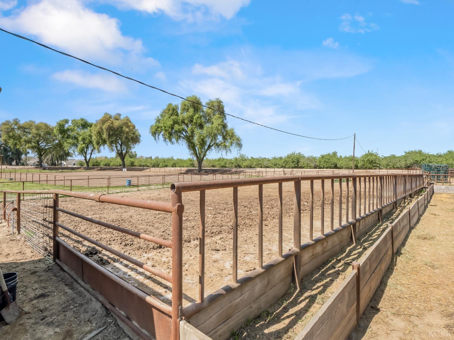 19860 Fremont Ave, Lemoore, CA 93245