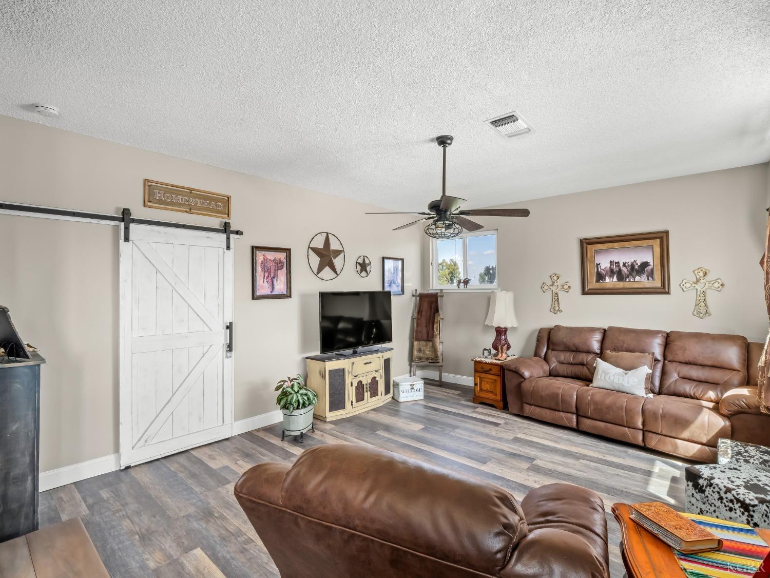 19860 Fremont Ave, Lemoore, CA 93245