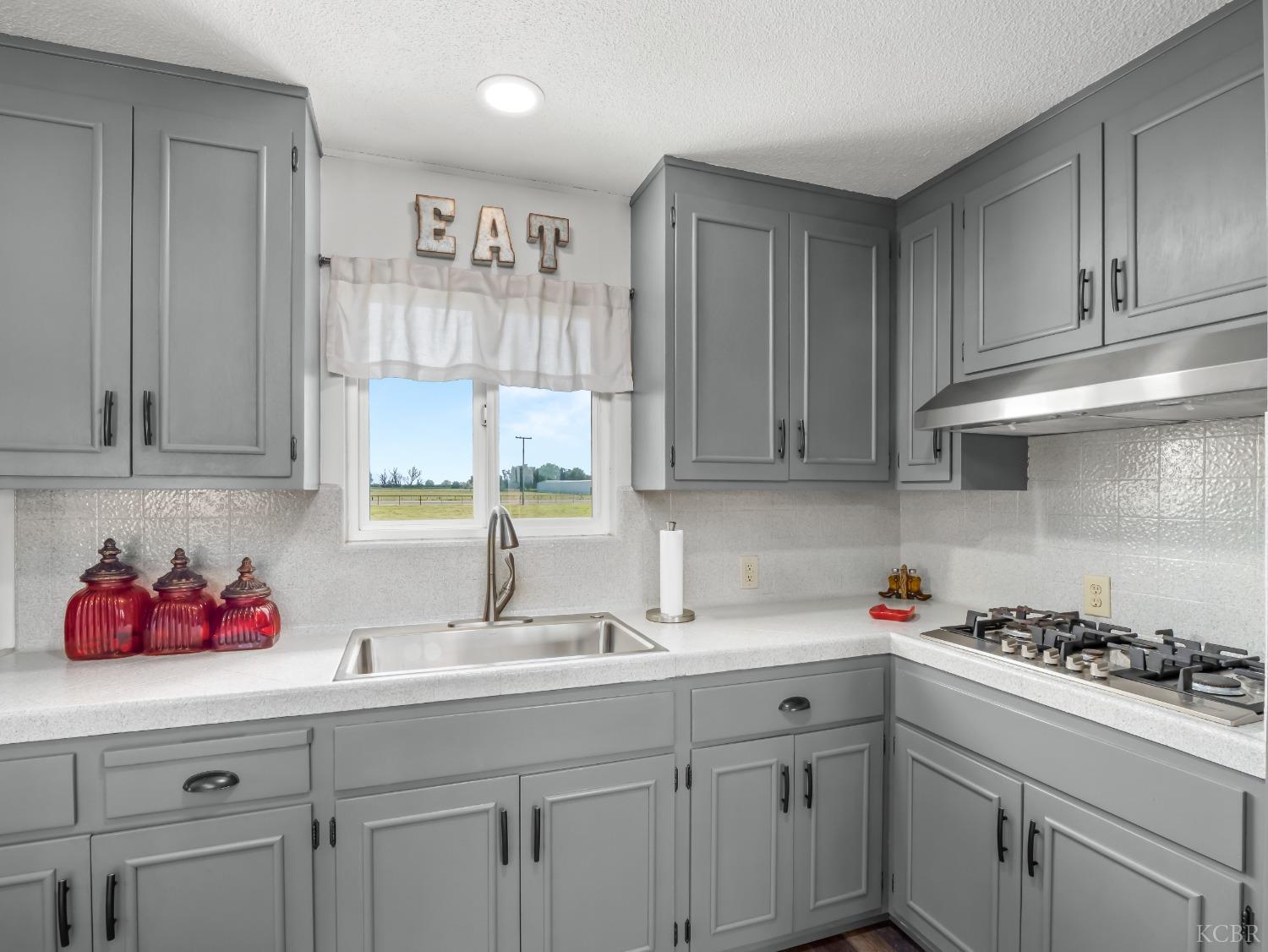 19860 Fremont Ave, Lemoore, CA 93245