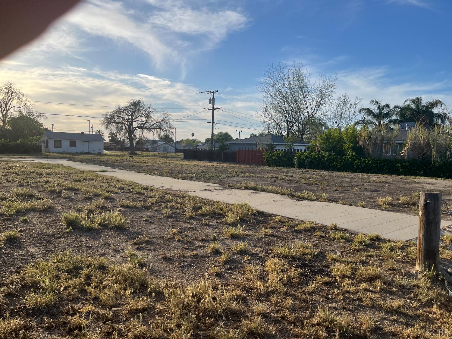 271 S Lemoore Ave, Lemoore, CA 93245