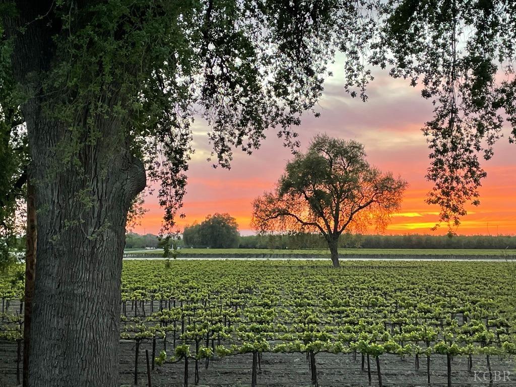 18896 Grangeville Blvd, Lemoore, CA 93245