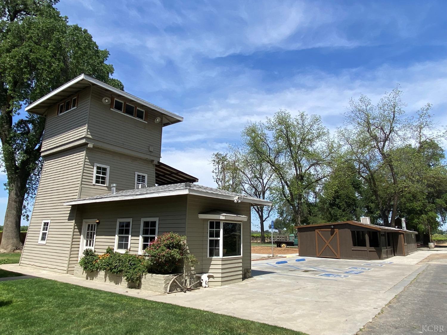 18896 Grangeville Blvd, Lemoore, CA 93245