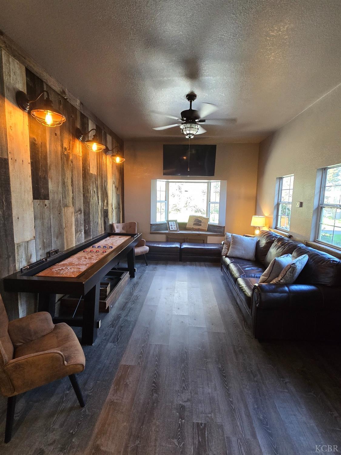 18896 Grangeville Blvd, Lemoore, CA 93245