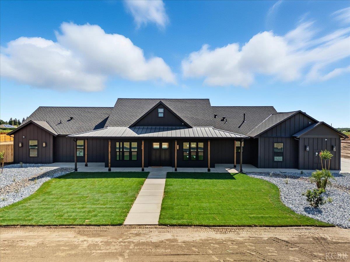 605 S Anderson A Rd, Exeter, CA 93221