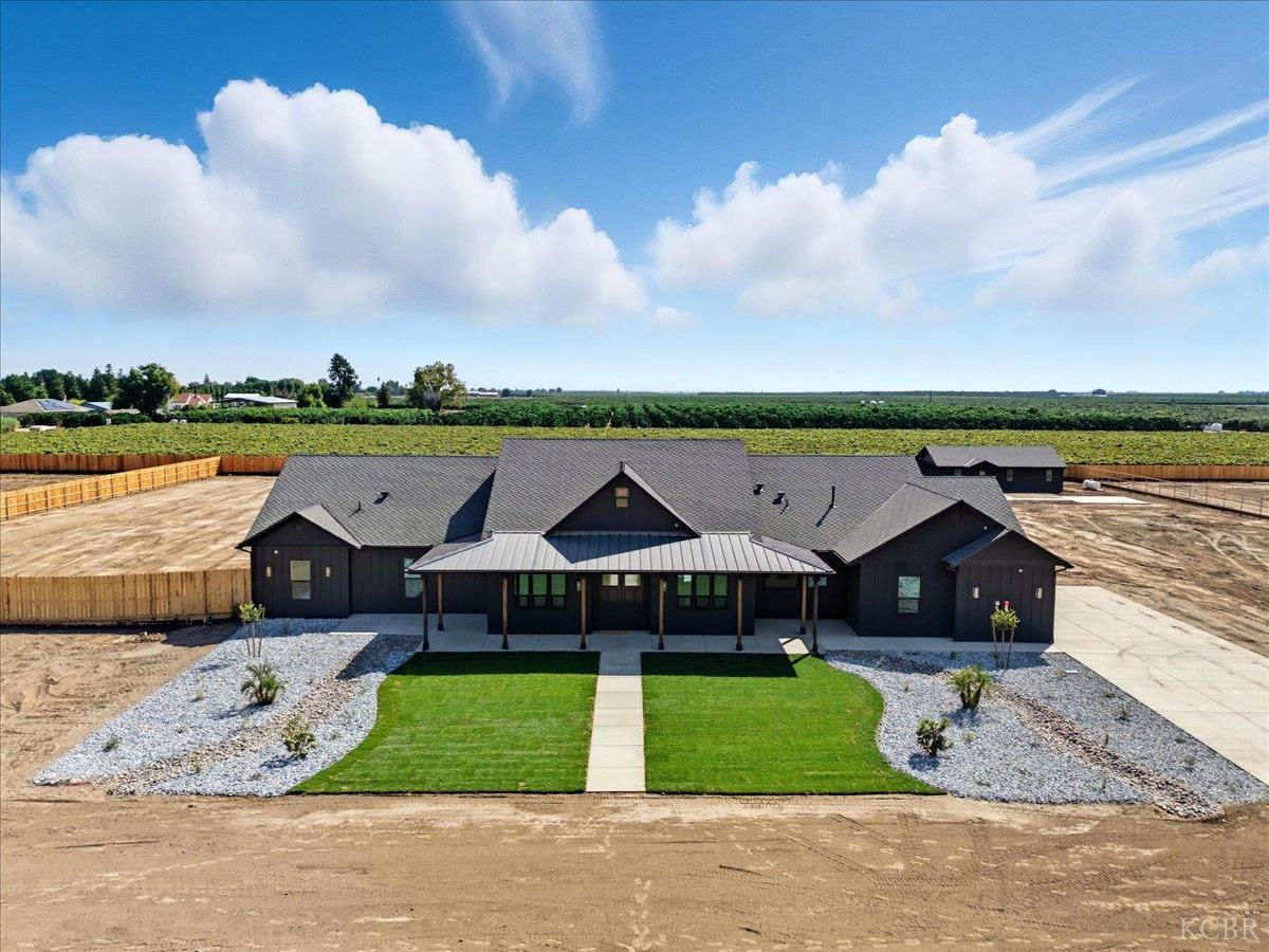 605 S Anderson A Rd, Exeter, CA 93221