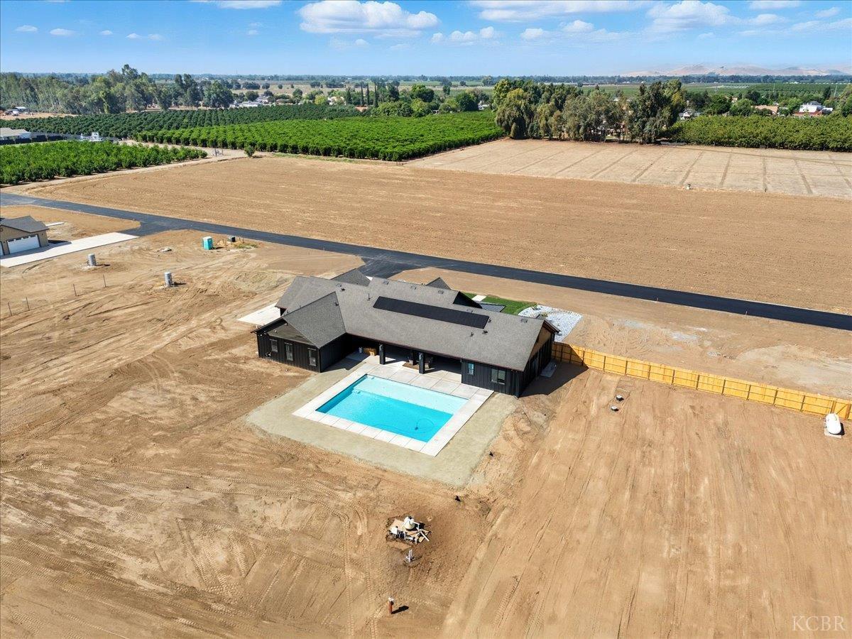 605 S Anderson A Rd, Exeter, CA 93221