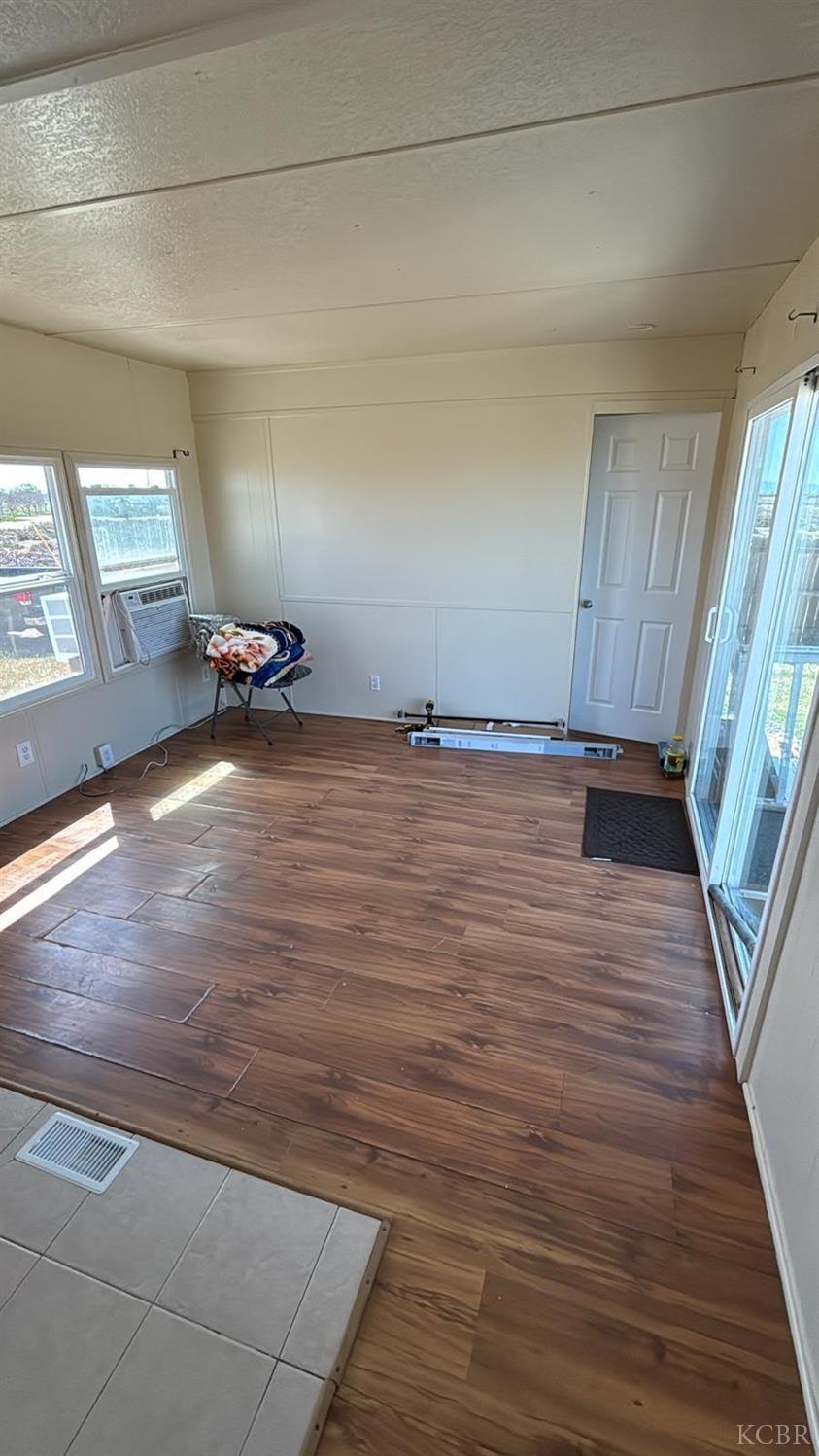 19738 Jersey Ave, Lemoore, CA 93245