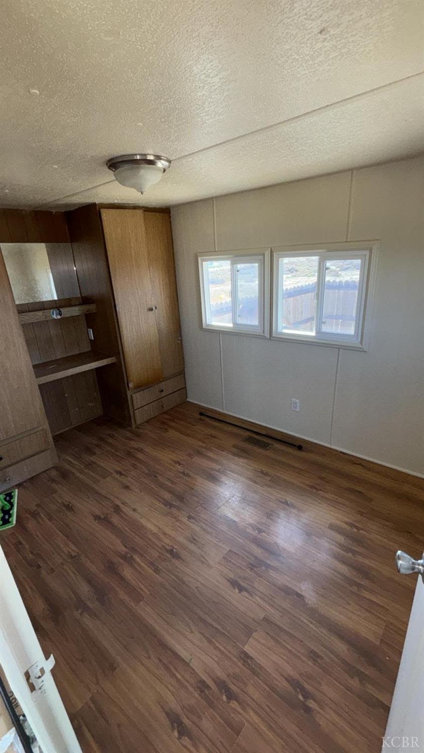 19738 Jersey Ave, Lemoore, CA 93245