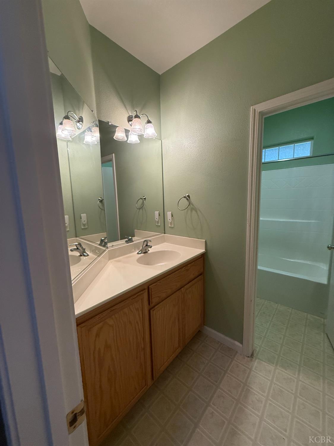 310 wawona, Corcoran, CA 93212