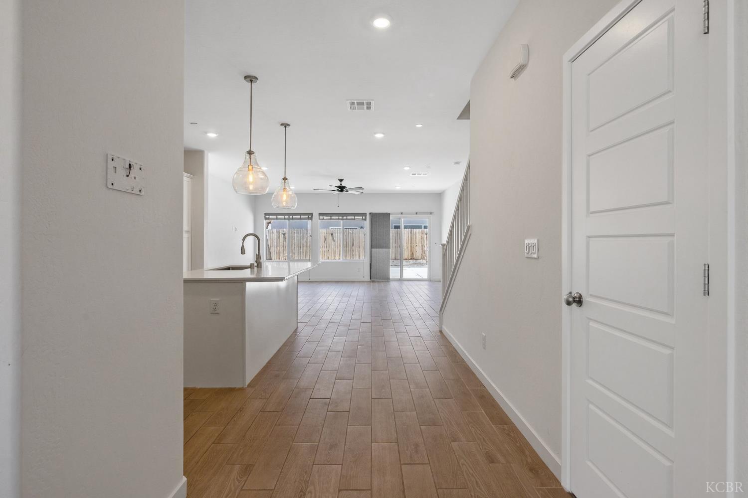 1754 N Aster Lake Rd, Hanford, CA 93230