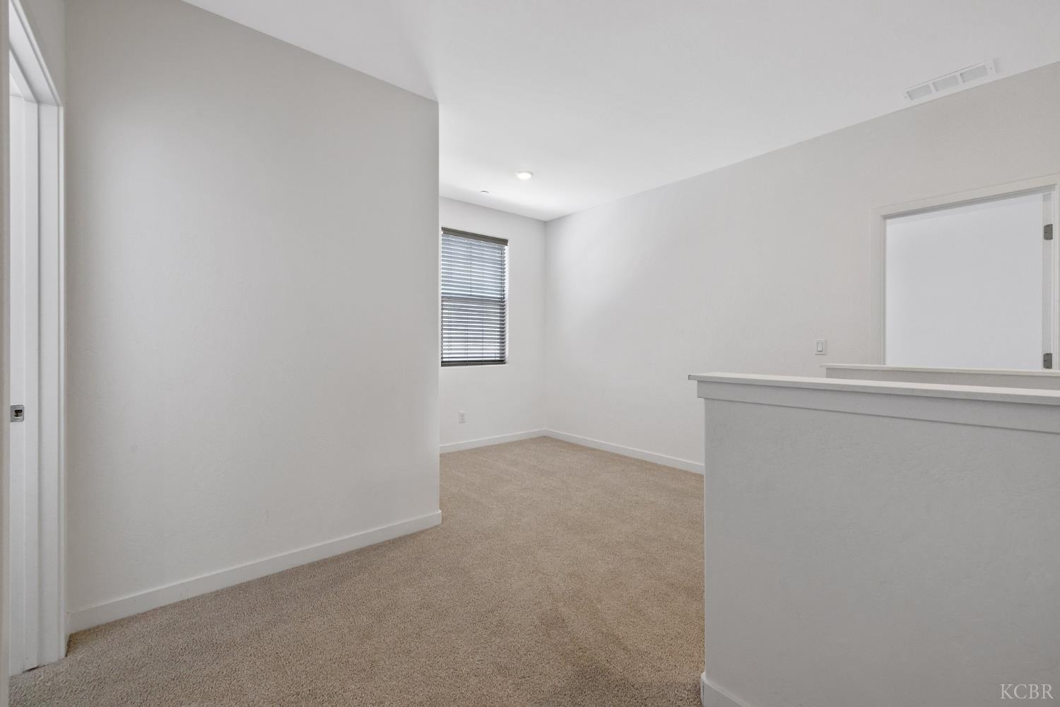 1754 N Aster Lake Rd, Hanford, CA 93230