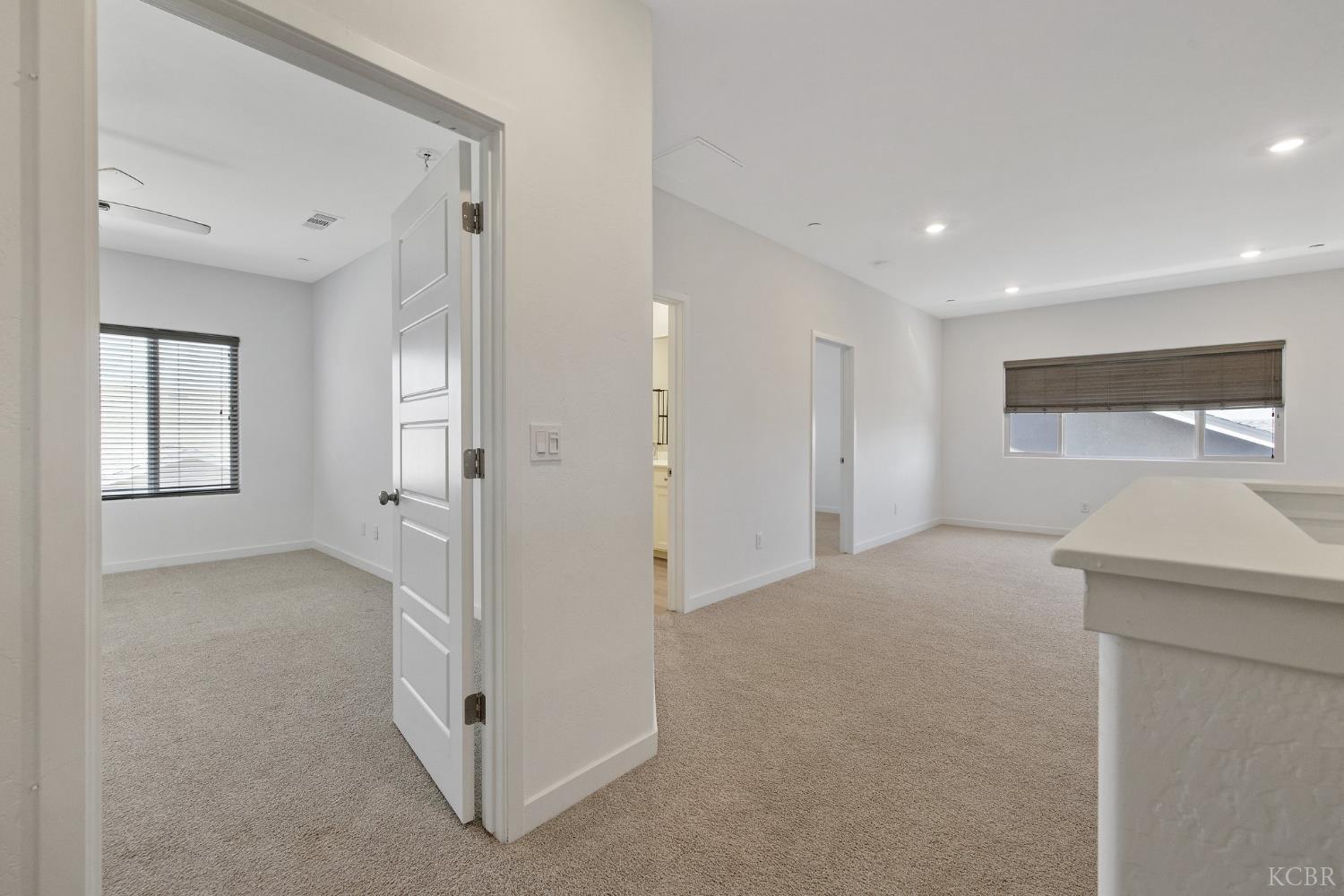 1754 N Aster Lake Rd, Hanford, CA 93230