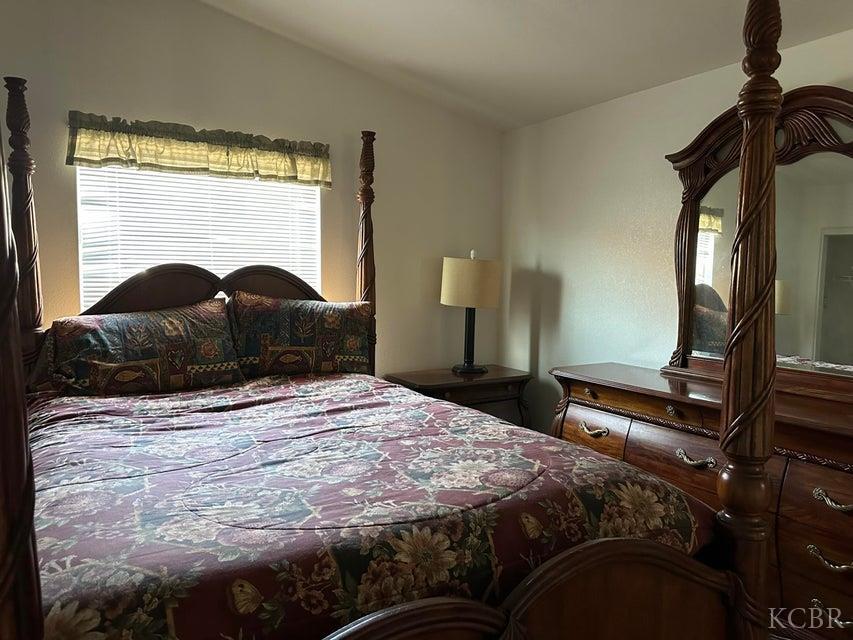 820 S Chinowth Unit 98, Visalia, CA 93277