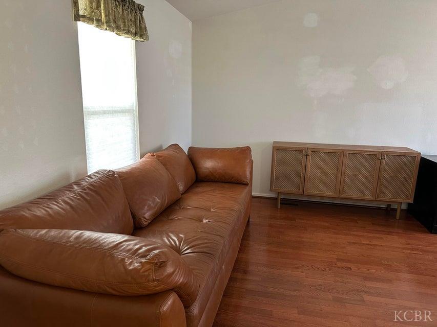 820 S Chinowth Unit 98, Visalia, CA 93277