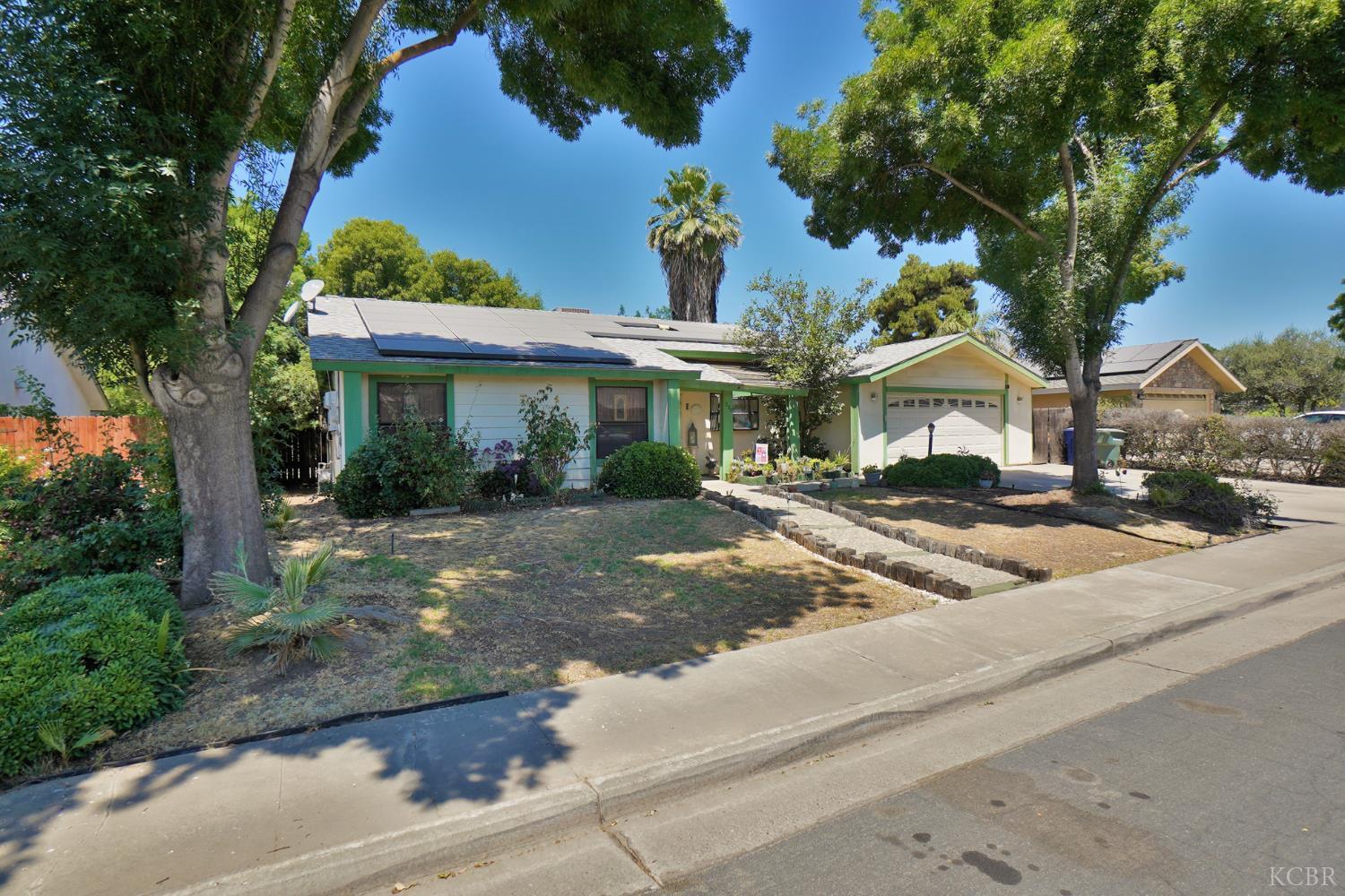 1200 Oxford Way, Hanford, CA 93230