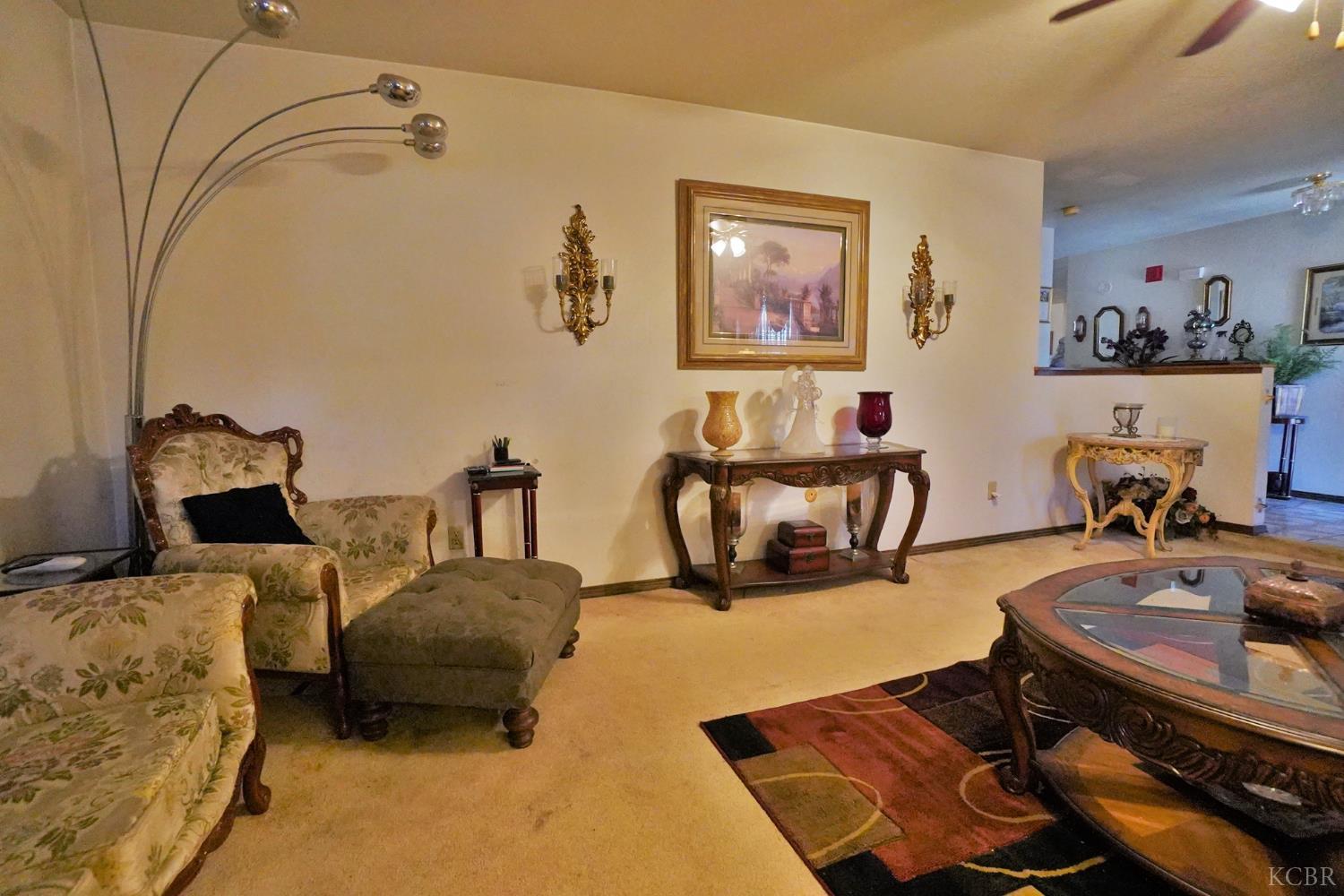 1200 Oxford Way, Hanford, CA 93230