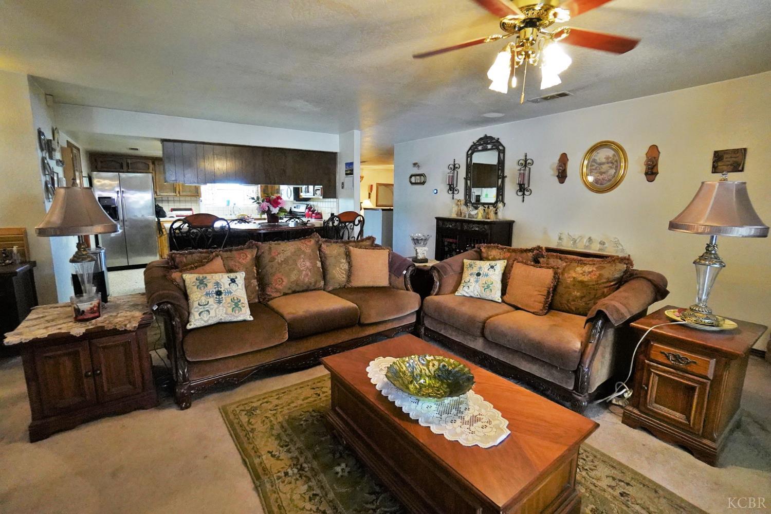 1200 Oxford Way, Hanford, CA 93230