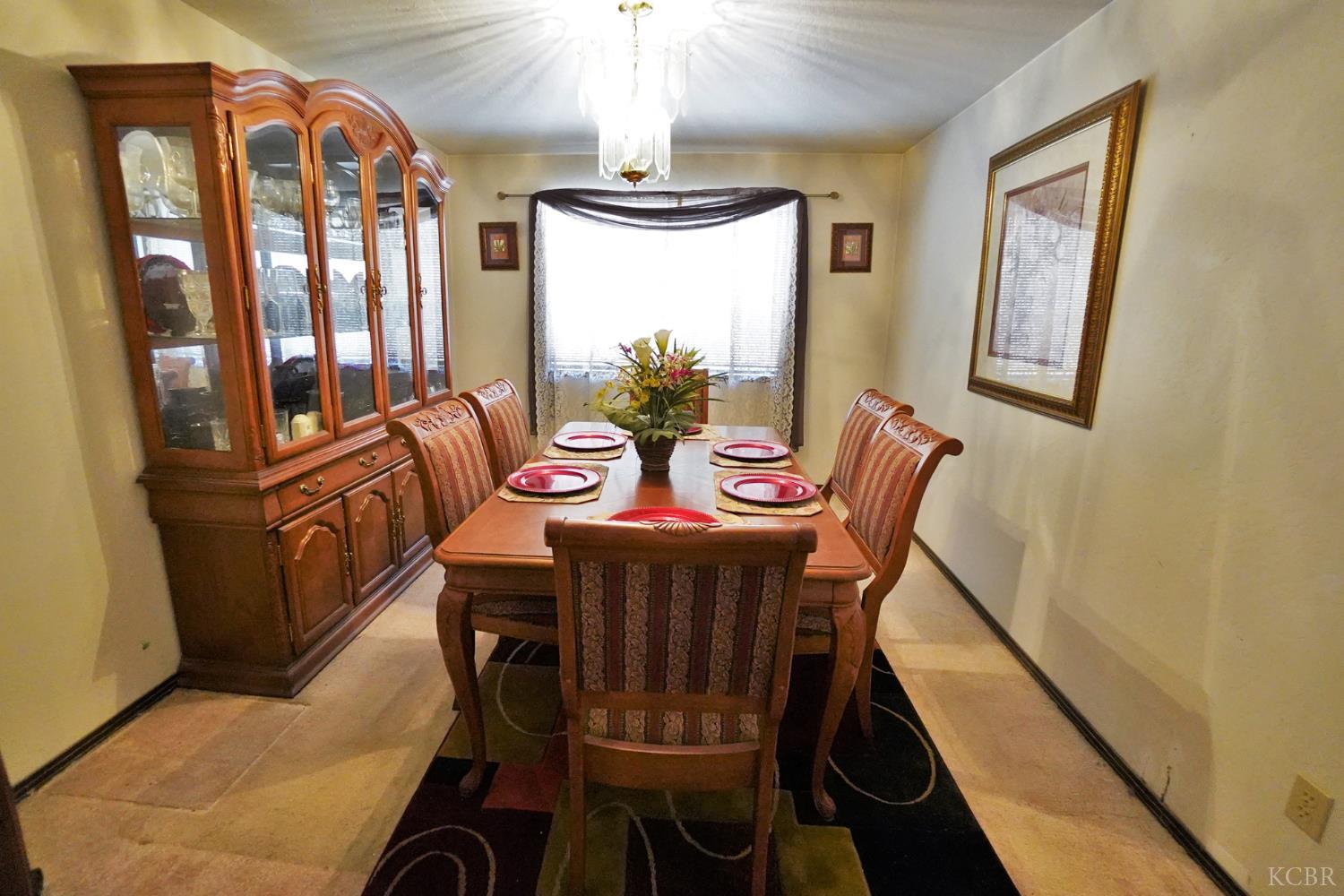 1200 Oxford Way, Hanford, CA 93230