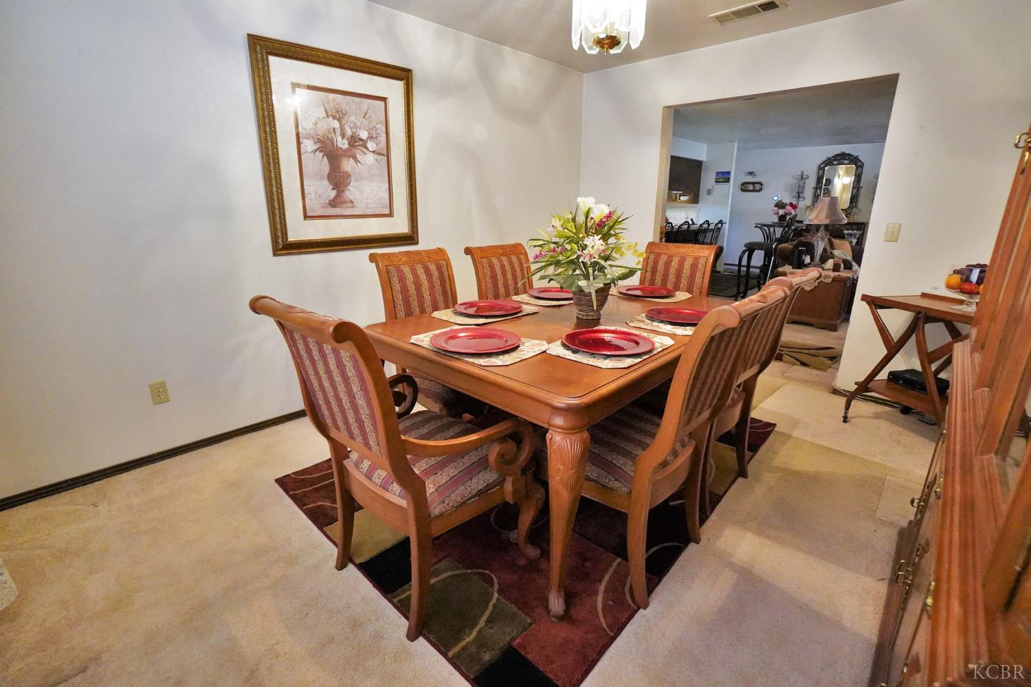 1200 Oxford Way, Hanford, CA 93230