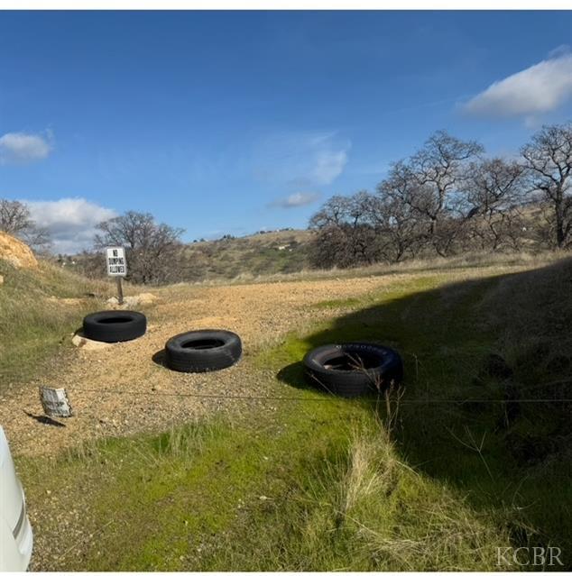 9686 Hernandez Dr, La Grange, CA 95329