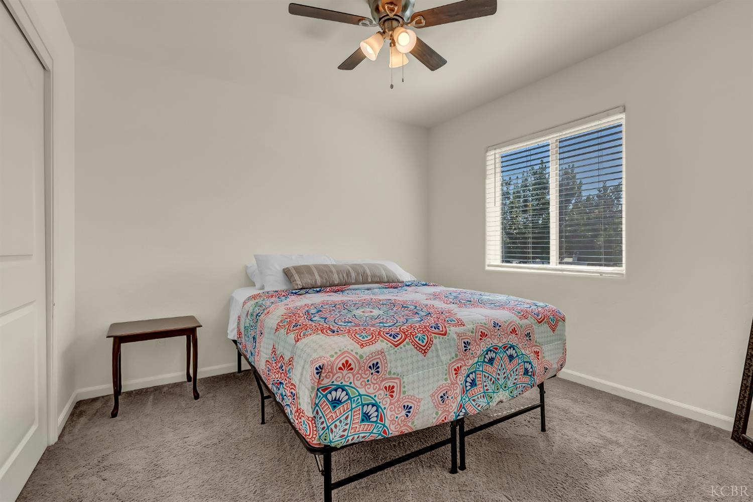 2328 Madeline Dr, Hanford, CA 93230