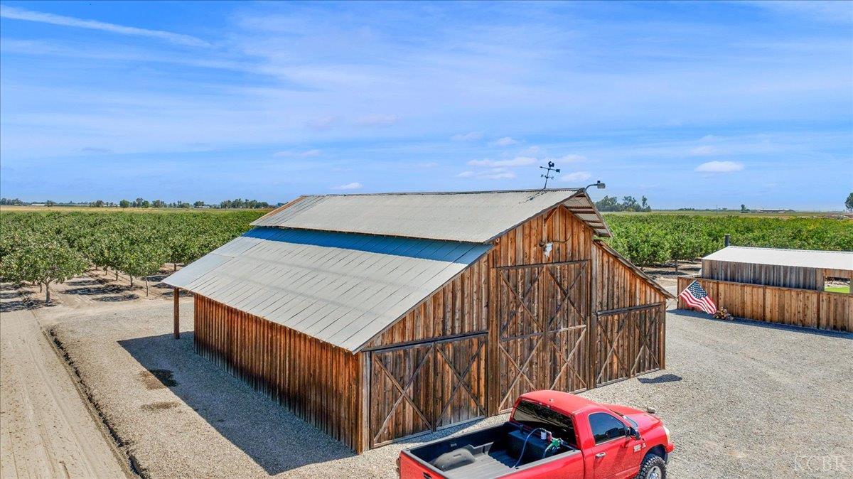 18356 Lansing Ave, Stratford, CA 93266