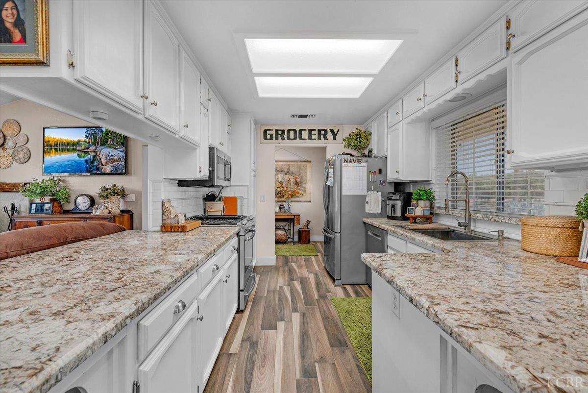 18356 Lansing Ave, Stratford, CA 93266