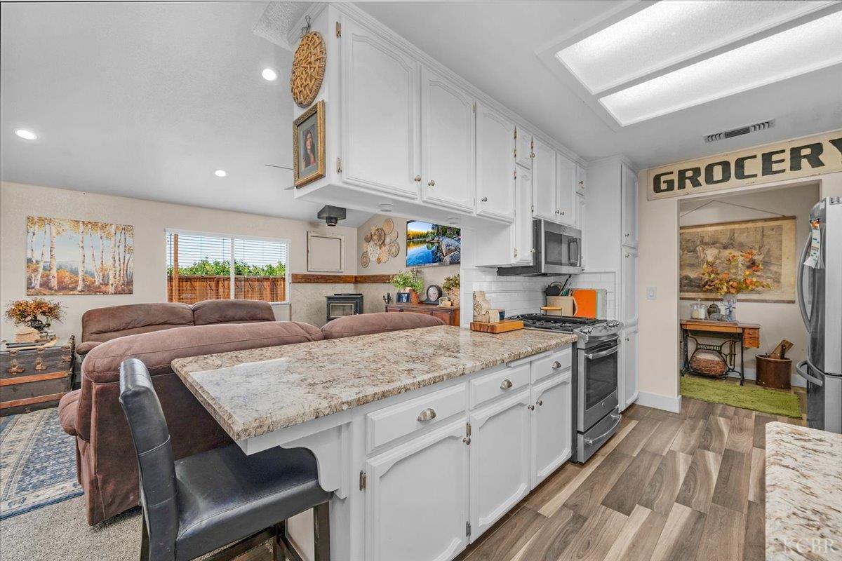 18356 Lansing Ave, Stratford, CA 93266