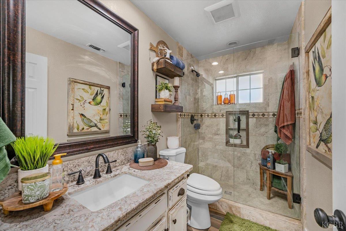 18356 Lansing Ave, Stratford, CA 93266