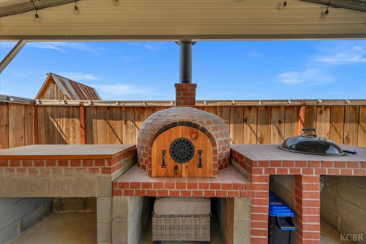 18356 Lansing Ave, Stratford, CA 93266