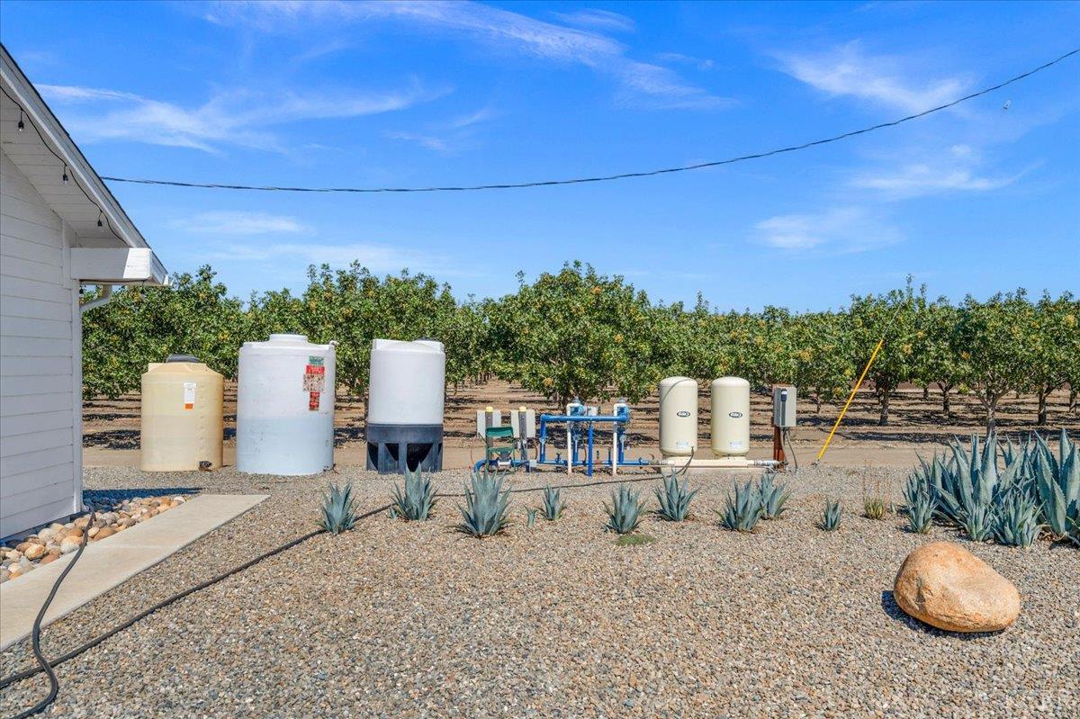 18356 Lansing Ave, Stratford, CA 93266