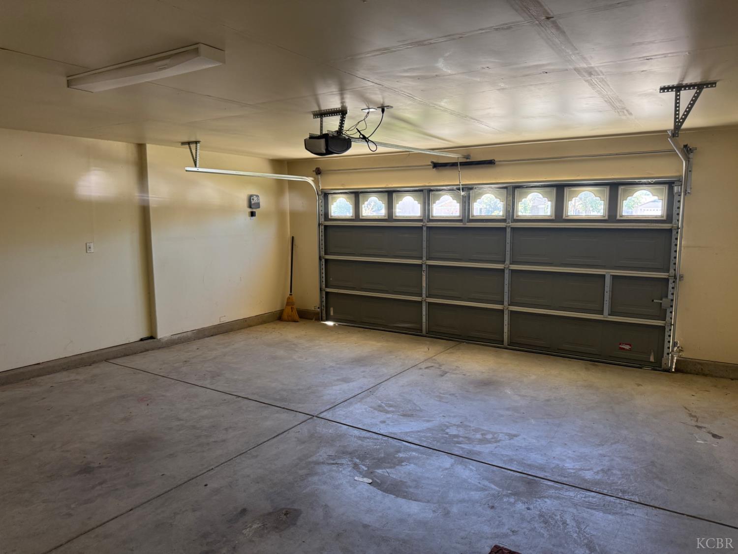 2020 W Bristol, Hanford, CA 93230