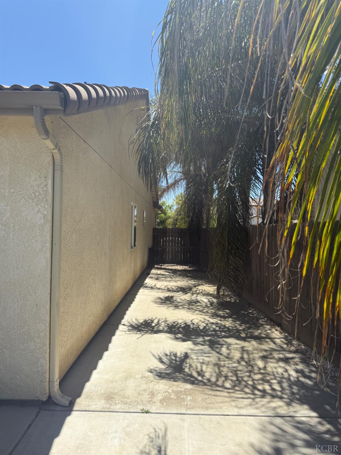 2020 W Bristol, Hanford, CA 93230