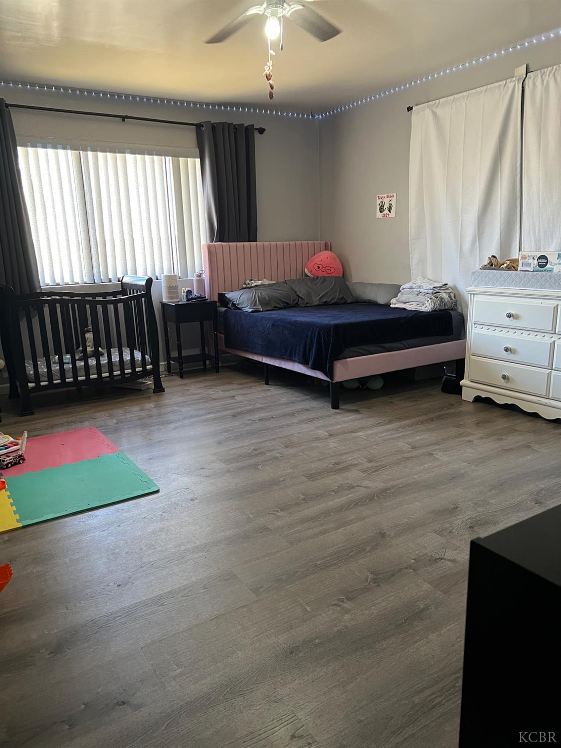 1807 Hardcastle Ave, Hanford, CA 93230