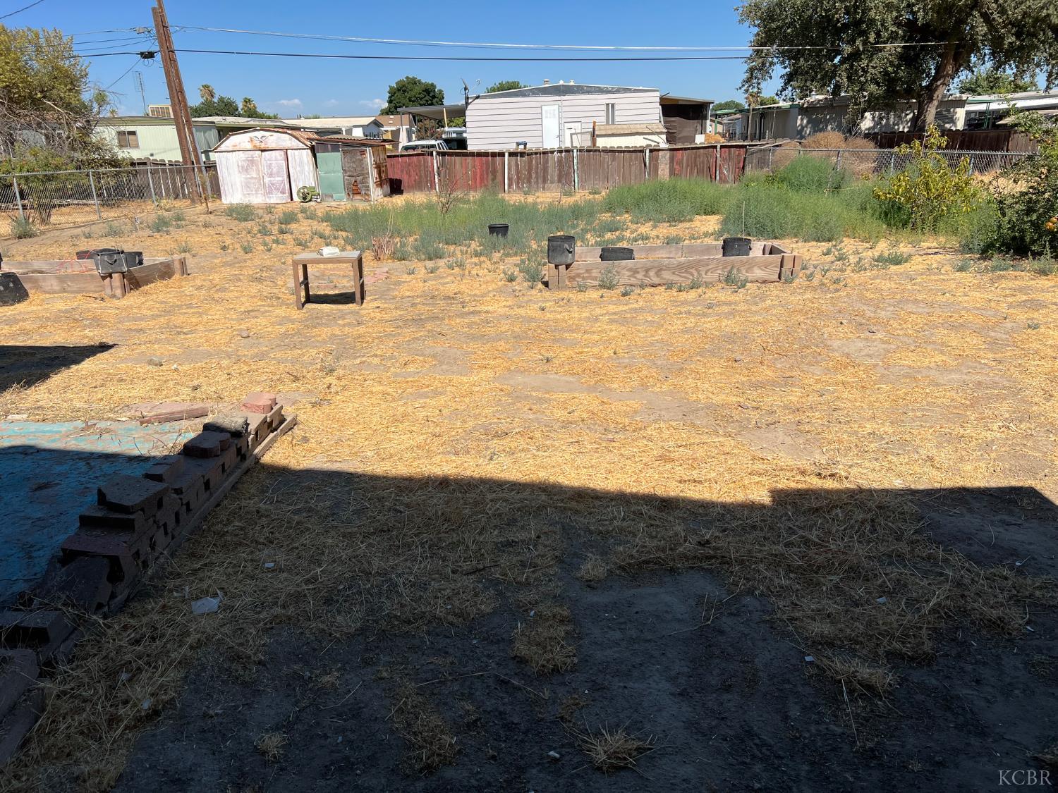 1807 Hardcastle Ave, Hanford, CA 93230